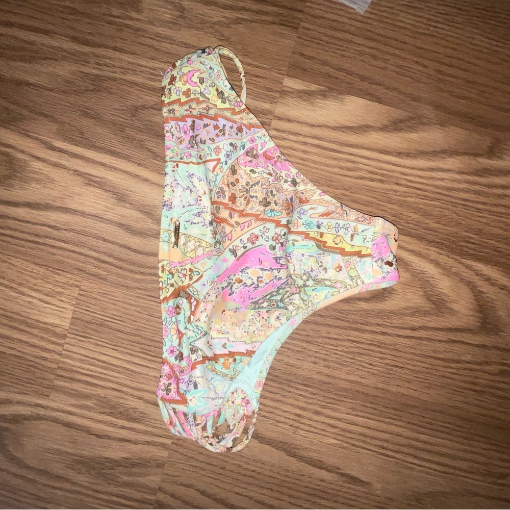 Victoria’s Secret the cheeky xs